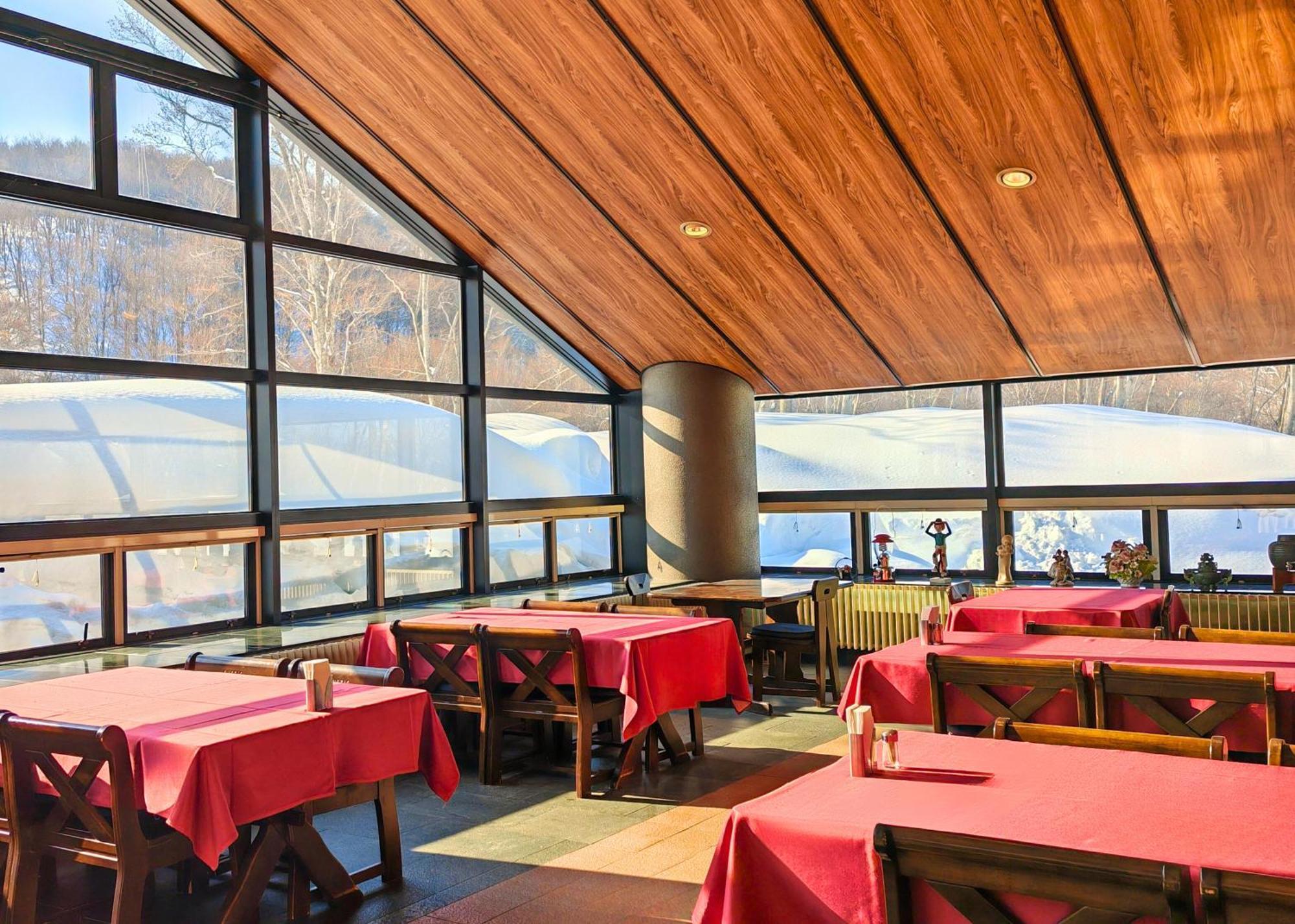 אאומורי Berjaya Hakkoda Ski Resort מראה חיצוני תמונה